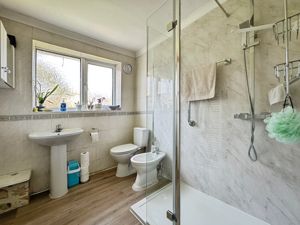 Bathroom- click for photo gallery